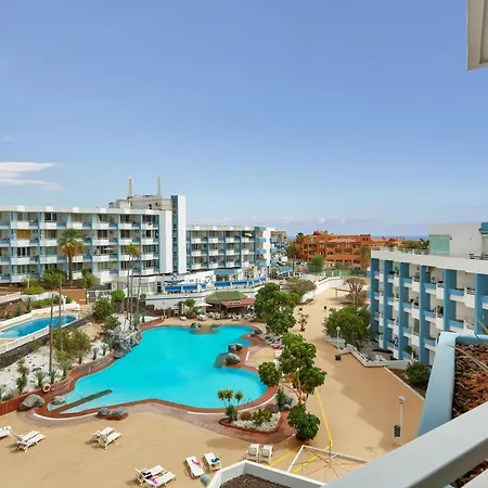 Floor Studio, Pools, Fast Internet, Parking