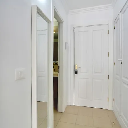 Apartment Floor Studio, Pools, Fast Internet, Parking