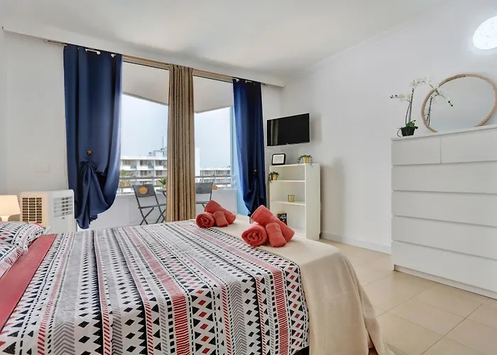 Apartmán Floor Studio, Pools, Fast Internet, Parking *